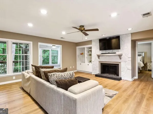 843 Sentinel Rdg SW, Marietta, GA 30064