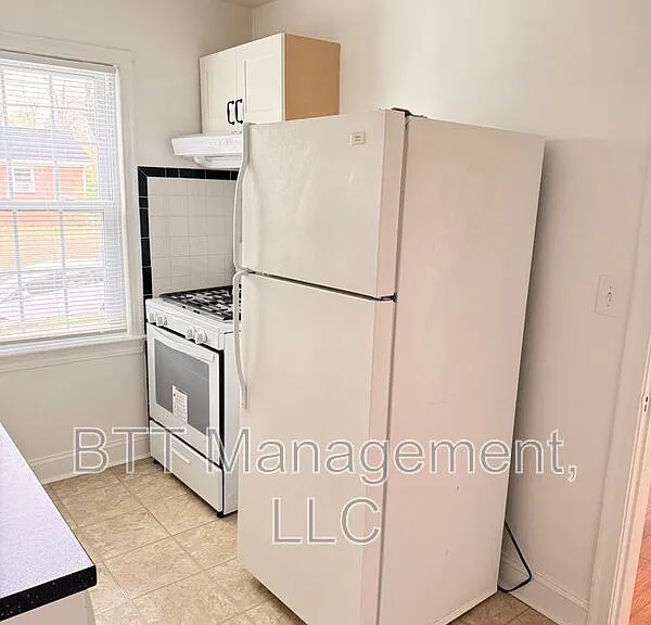 8401 Greenwood Ave #3 — Photo 82