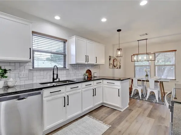 6303 La Mesa St, Lago Vista, TX 78645