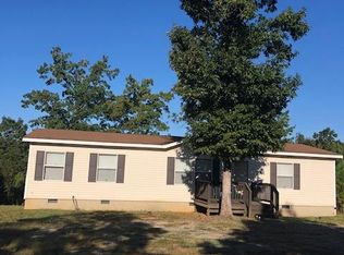 231 Fawn Ln, Bracey, VA 23919