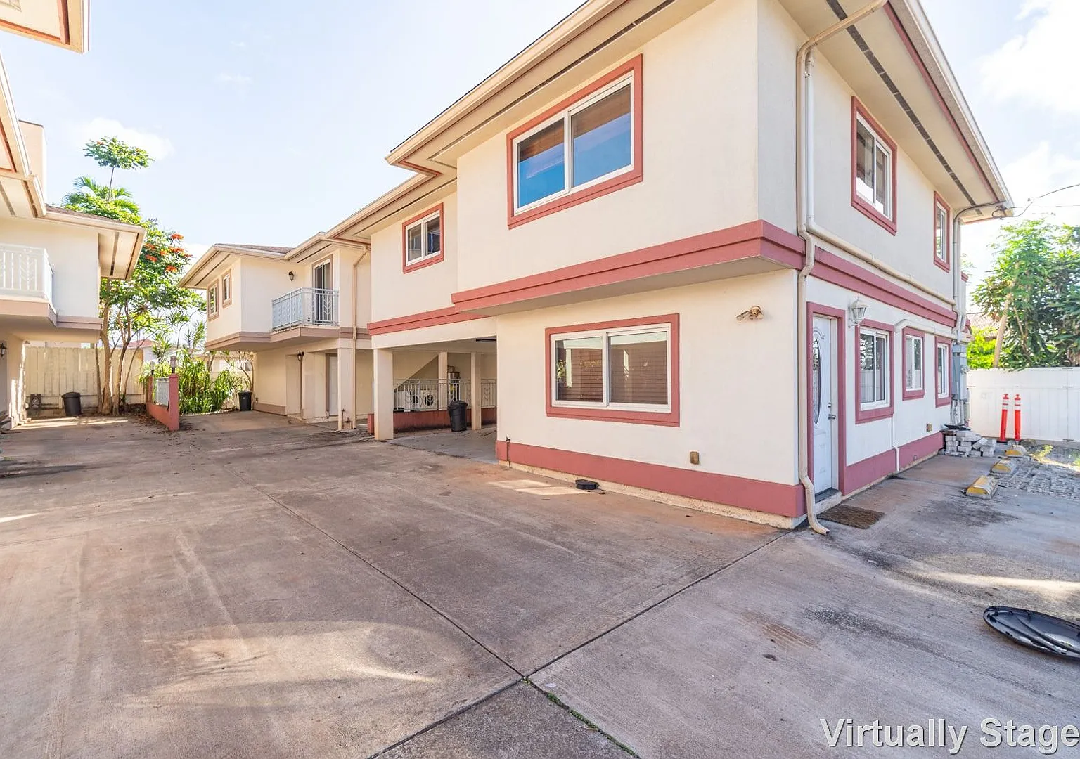 Updated 2br/1ba/2pkg Unit In Duplex (Wahiawa) — Photo 2