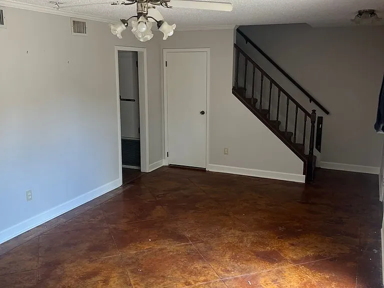 101 Wilbourn Blvd #210 — Photo 3