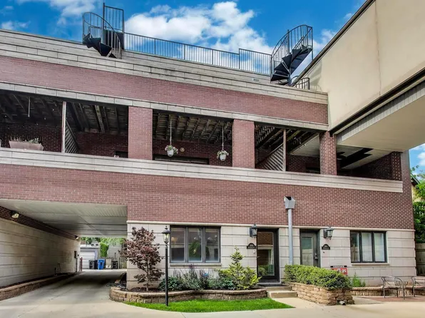 1910 W Addison St APT F, Chicago, IL 60613