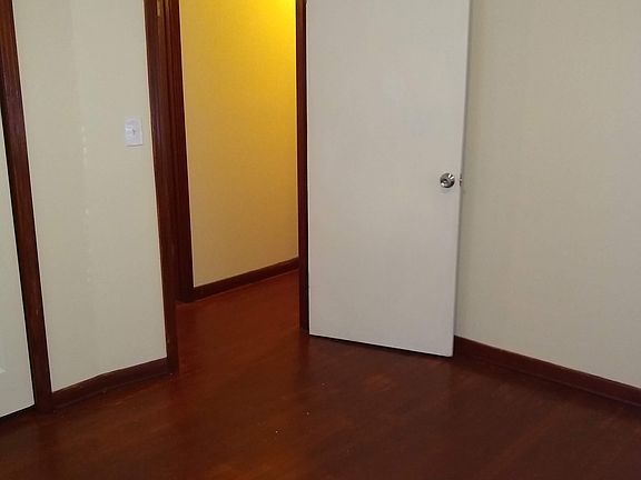 5th image of 243 Crestview Dr