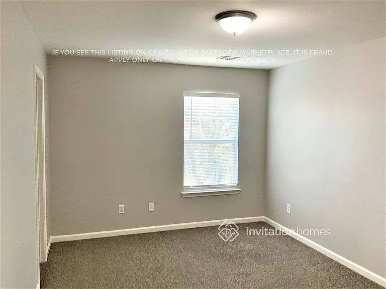 2530 Mayfair Dr — Photo 8
