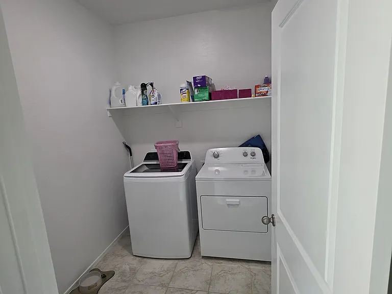 5082 E Diatomite Dr — Photo 11