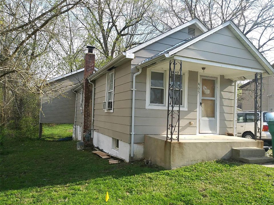 1st image of 465 Adrian Dr