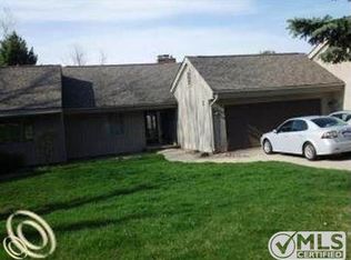 5117 Meadowhill Trl, Grand Blanc, MI 48439
