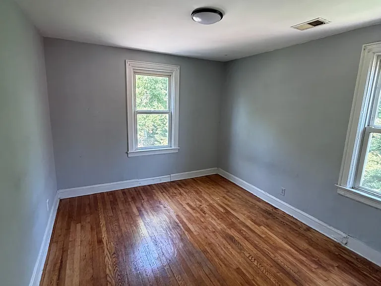 17 W Grant Ave #2 — Photo 3