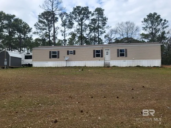 15583 Lee Ave, Bay Minette, AL 36507