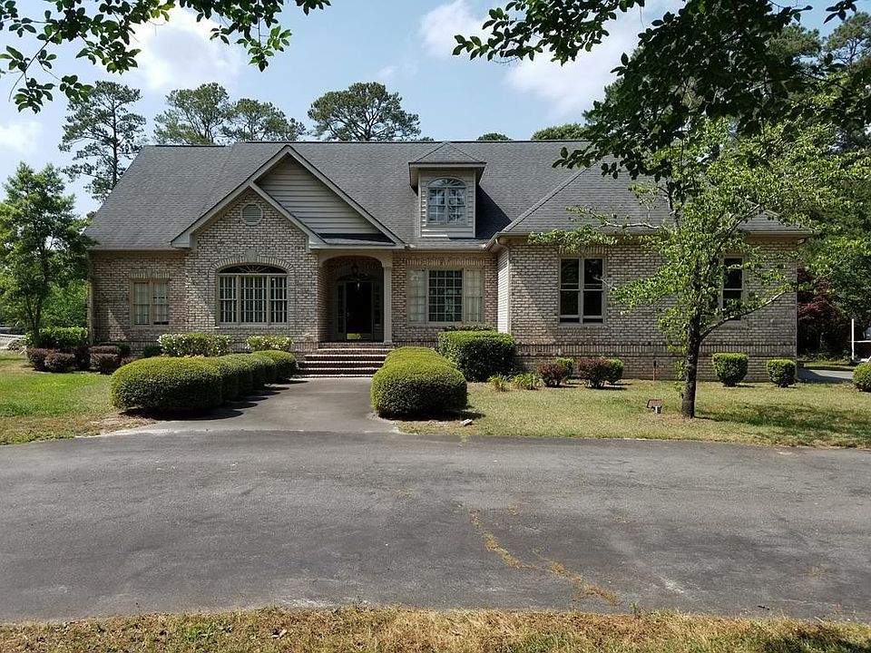 1st image of 303 Walnut Creek Dr