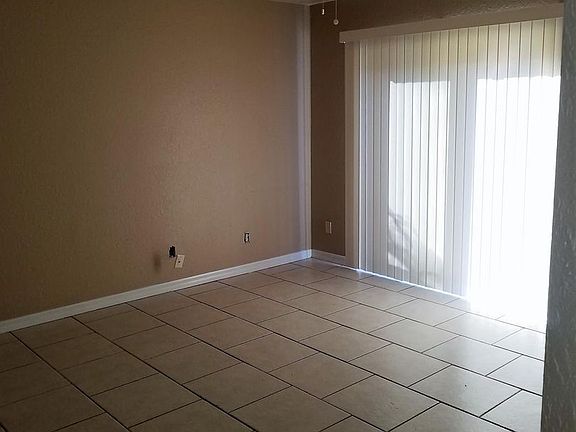 3rd image of 220 Columbia Dr APT 16