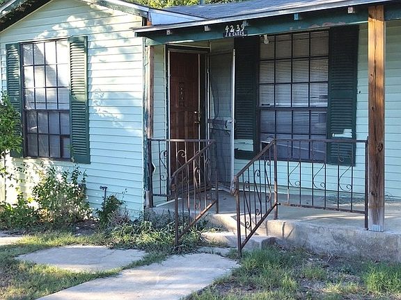 3rd image of 4239 BUENA VISTA ST