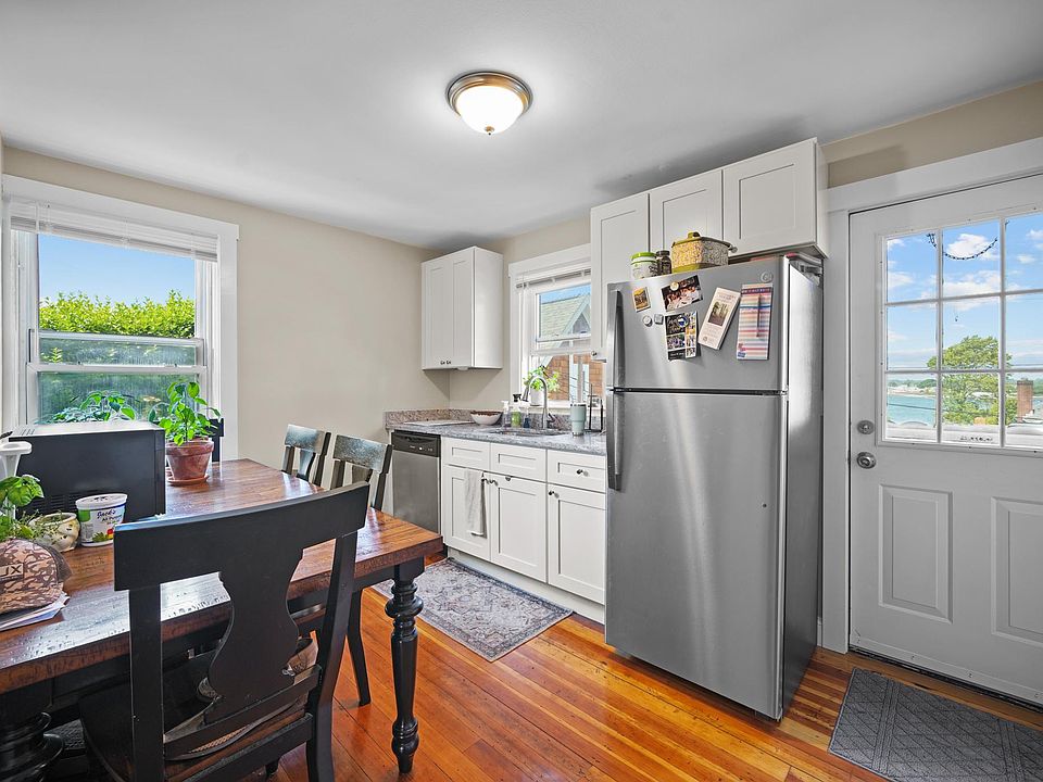 54 Hillside Ave 202, Tiverton, RI 02878 Zillow