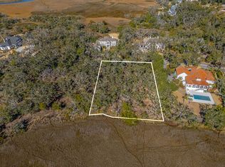 107 Davison Ln, Saint Simons Island, GA 31522