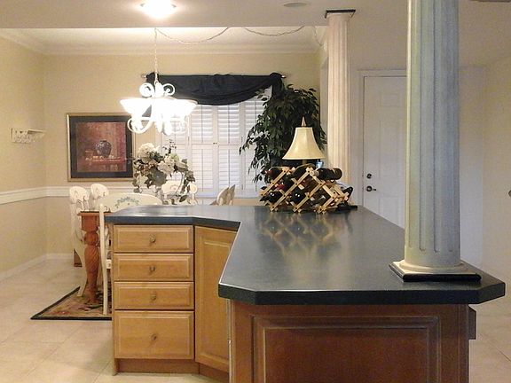 4th image of 544 Pinellas Bayway S APT 204