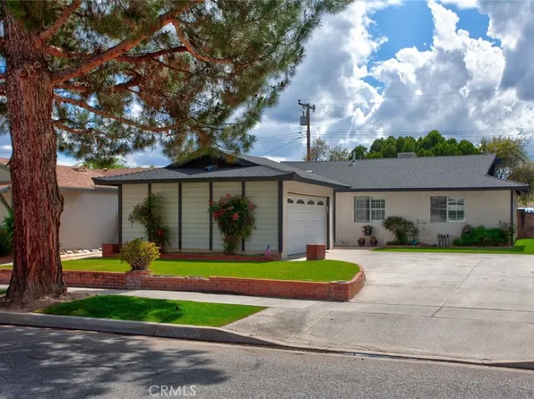 27431 Arriola Ave, Santa Clarita, CA 91350