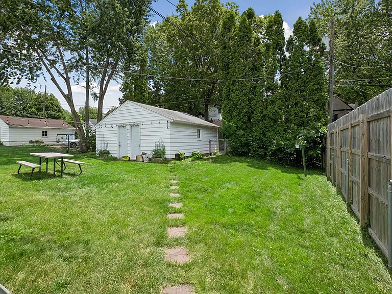 1664 Ford Pkwy #U — Photo 22