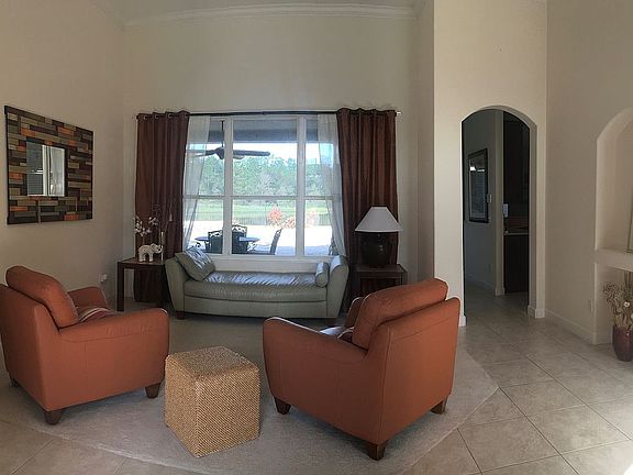 2nd image of 10037 Chardonnay Dr