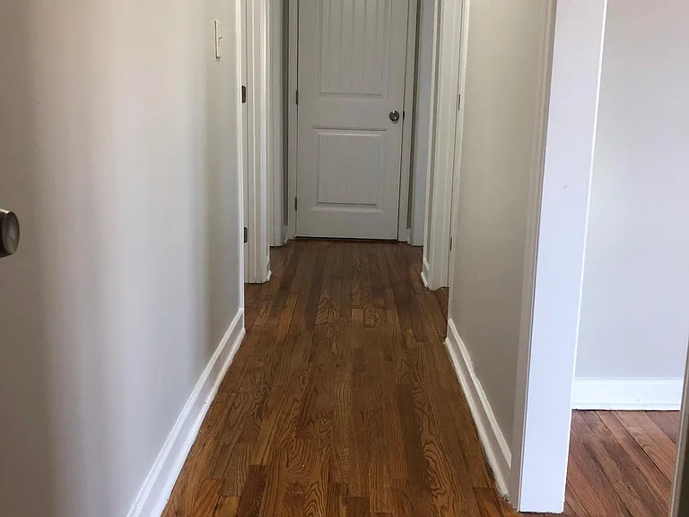 520 Cecil St — Photo 3