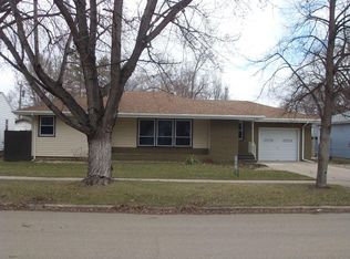 1760 Illinois Ave SW, Huron, SD 57350
