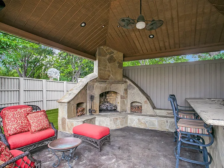 5528 Ash Creek Ln — Photo 17