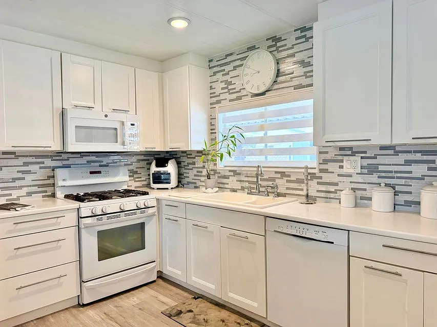 2 bed, 1440 sqft, $3,500 — Photo 3