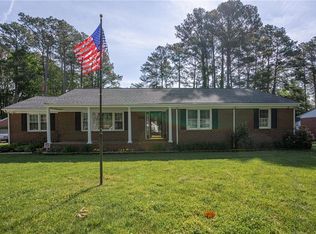 213 Mann Dr, Chesapeake, VA 23322