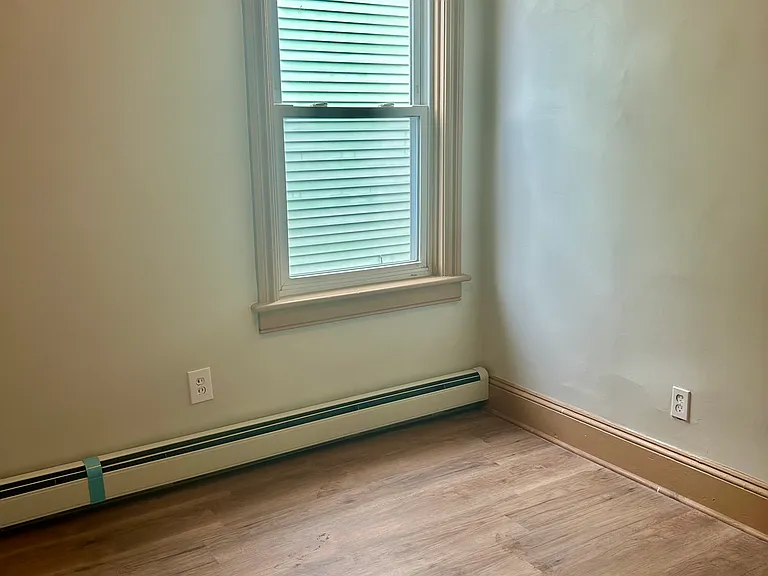 90 Vandewater St #1 — Photo 8