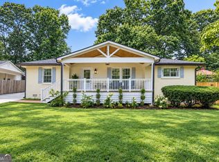 989 Oakview Dr SE, Smyrna, GA 30080