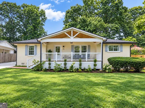 989 Oakview Dr SE, Smyrna, GA 30080