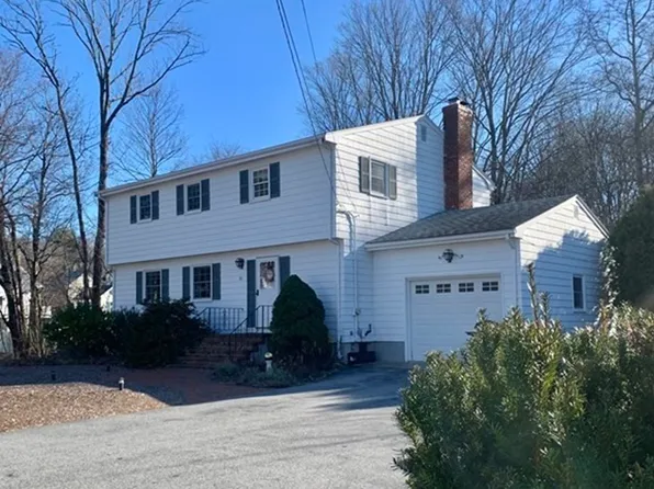 87 Cummings St, Attleboro, MA 02703