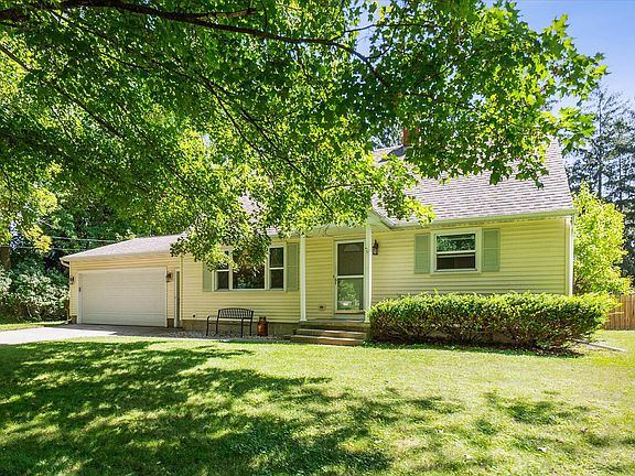 5th image of 14927 Hardtke Dr