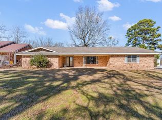 233 Fairway Dr, Gilmer, TX 75645