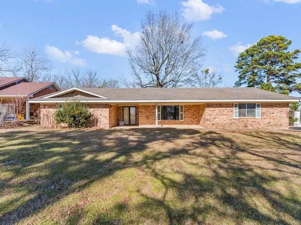 233 Fairway Dr, Gilmer, TX 75645