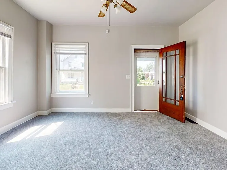 2236 Penn Pl NE — Photo 5