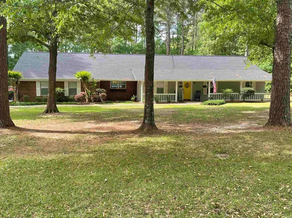 151 Fawnwood Cir, El Dorado, AR 71730