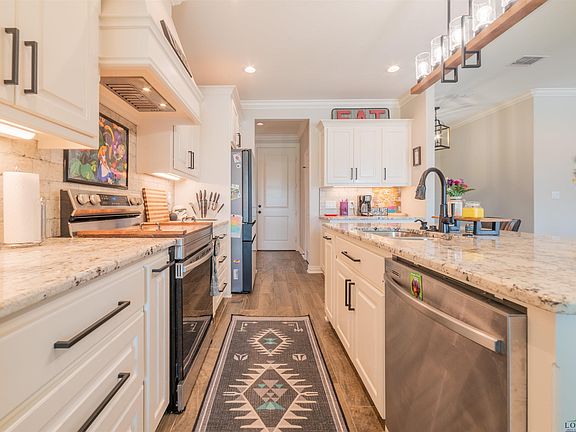 5th image of 4506 Windsor Park Ln