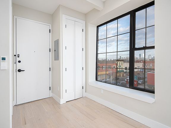 5th image of 609 Communipaw Ave #3L