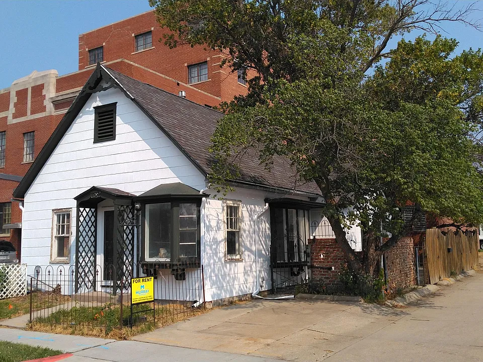 FRE 732 N Park Avenue - 1