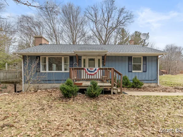 4405 W 116th St, Grant, MI 49327