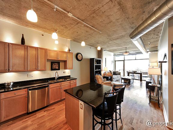 Kitchen/Living Room