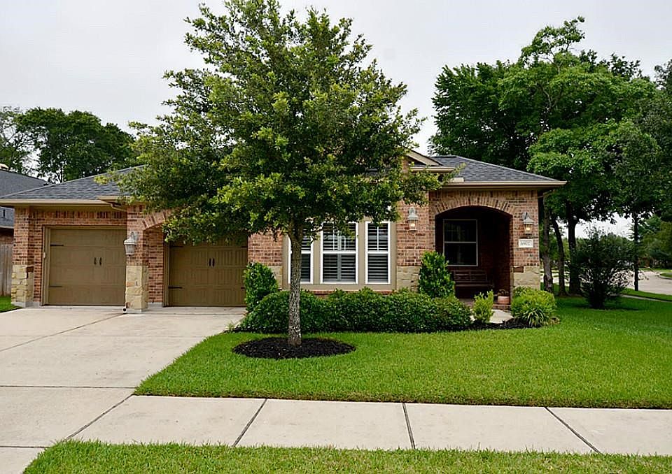 1st image of 6902 Rosemont Park Ln
