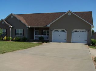 821 E Hobgood Ave, Bernie, MO 63822