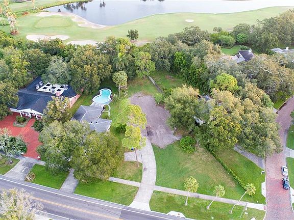3rd image of 726 Snell Isle Blvd NE