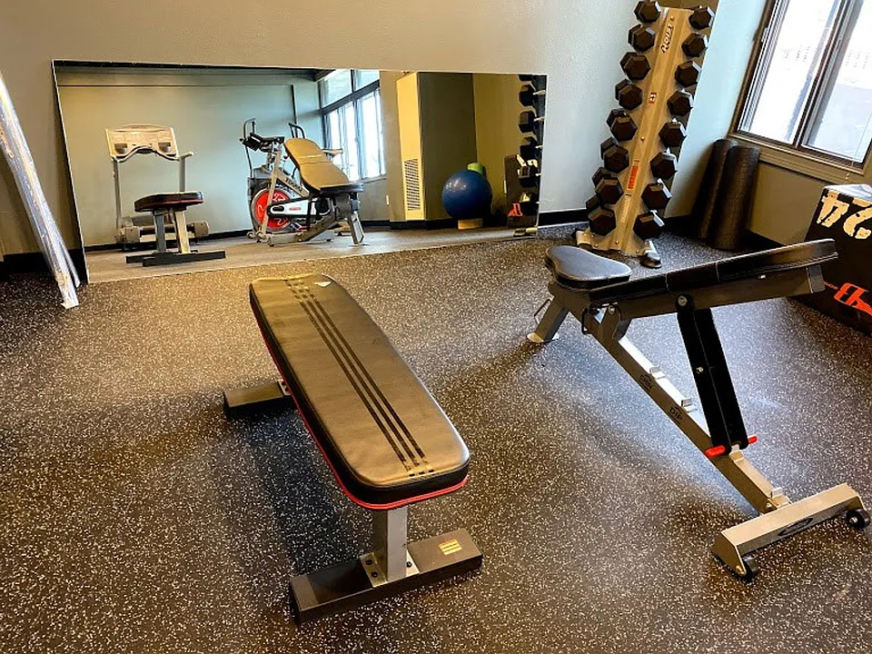 Building Photo 5