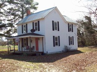 5704 E River Rd, Mobjack, VA 23056