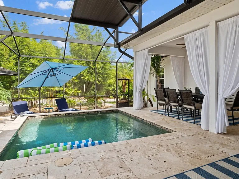 4 Susan Pl #ID1261606P — Photo 35