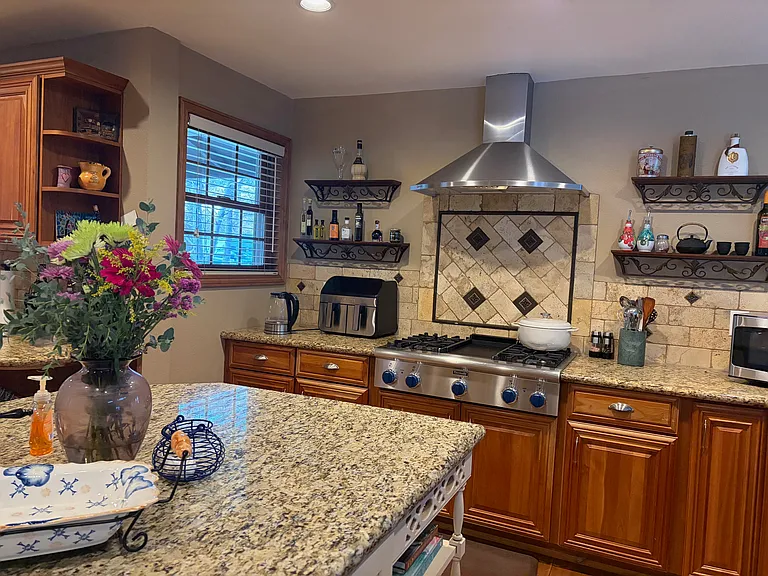 22882 Carriage Dr — Photo 1