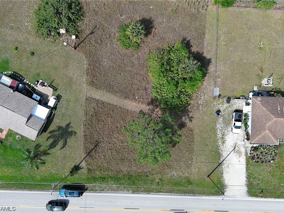 2nd image of 2253 E 10th St